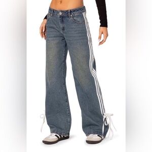 Trendy Blue Wide Leg Jeans with White Stripes and bows (NWOT)